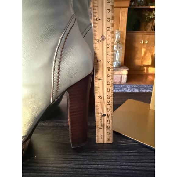 Vintage Colin Stuart Leather Knee High Zipper Ivory Boots Sz. 7 - Picture 7 of 9